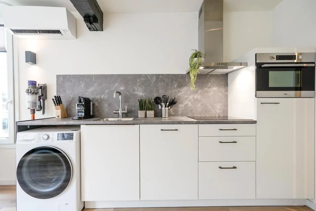 Deluxe 20M2 Canal View Delft 0*,  Hollanda